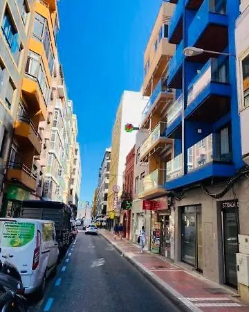Premium La Strada Las Palmas / Gran Canaria